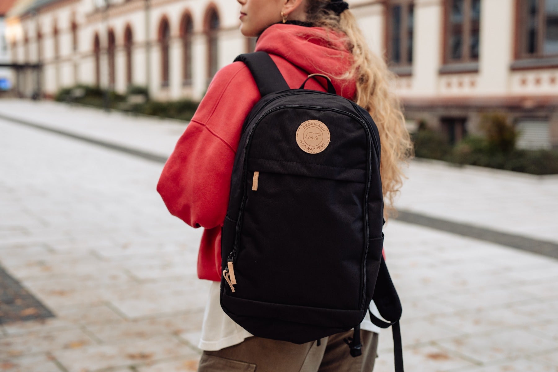 Skolesekk Urban Black 30L