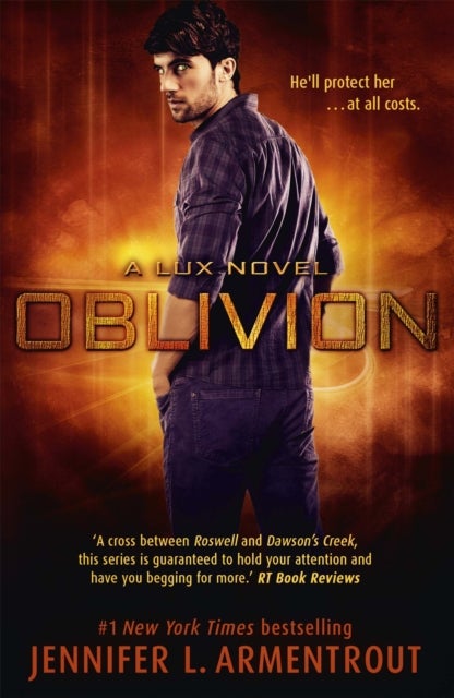 Oblivion (A Lux Novel) - Aliens are the new vampires in this addictive paranormal romance!