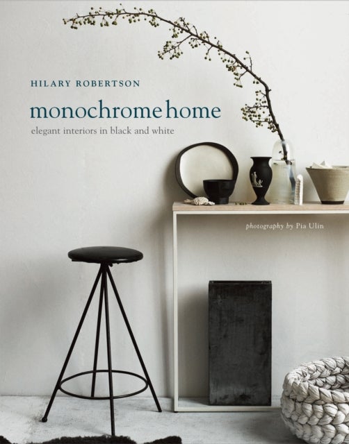 Monochrome Home - Elegant Interiors in Black and White
