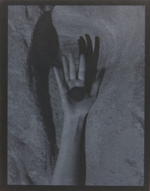 Les yeux fermés