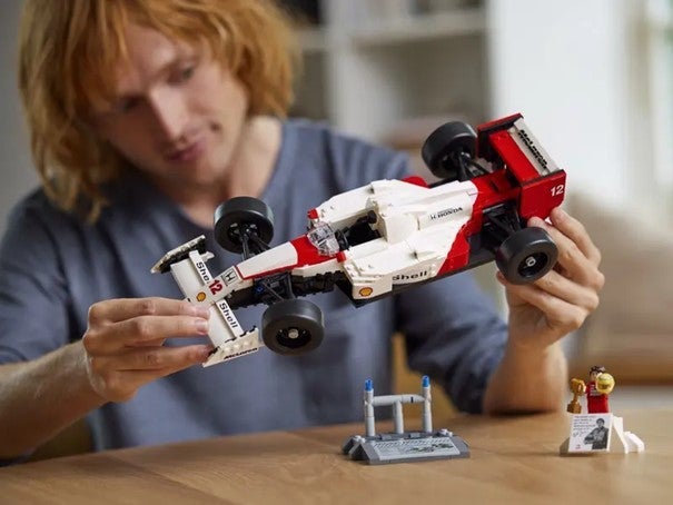 Lego McLaren MP4/4 og Ayrton Senna 10330