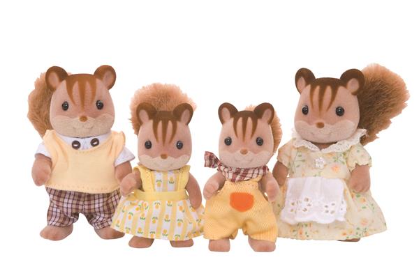 SF Walnut squirrel family