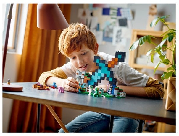 Lego Sverdets utpost 21244
