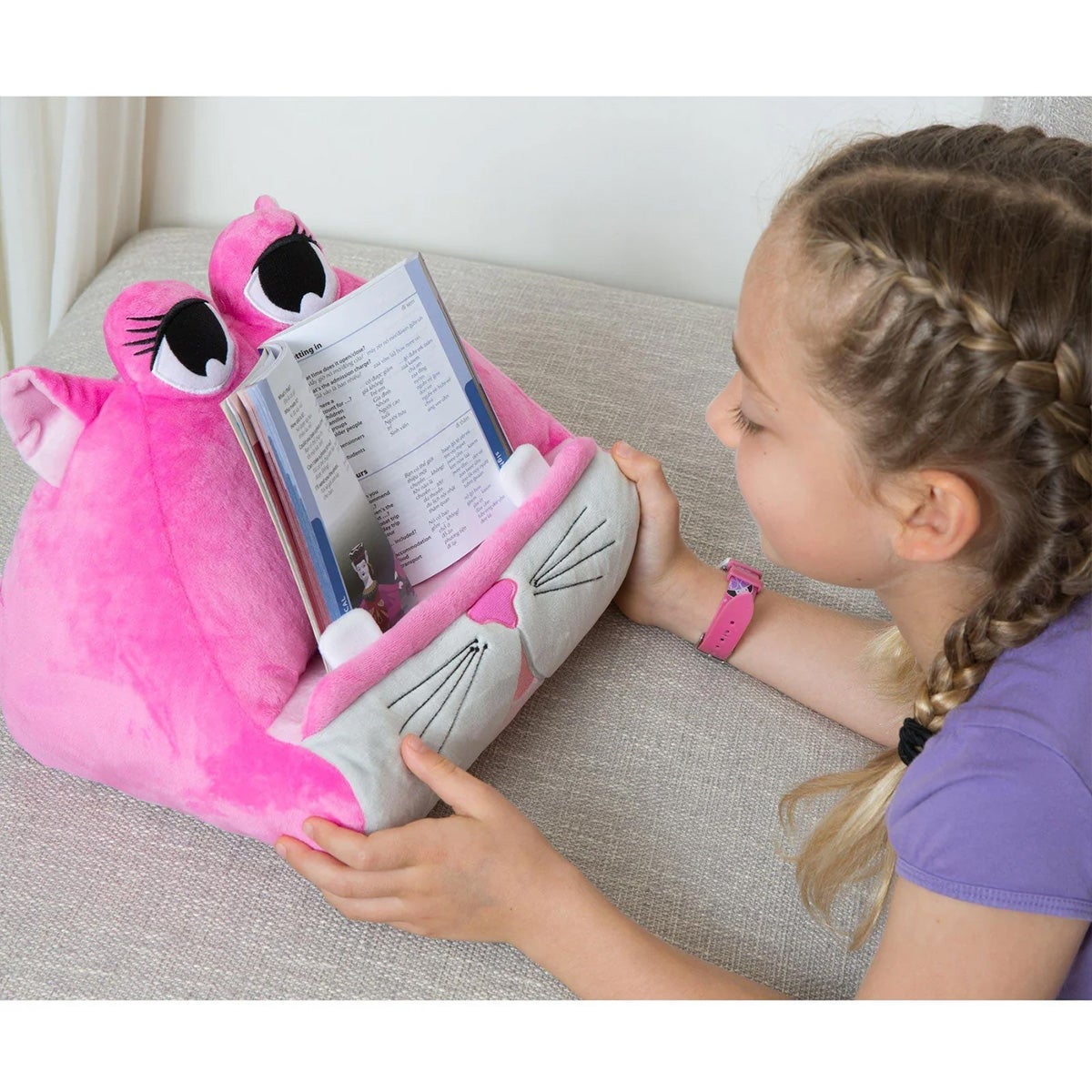 Cuddly Reader Kiki Kitty