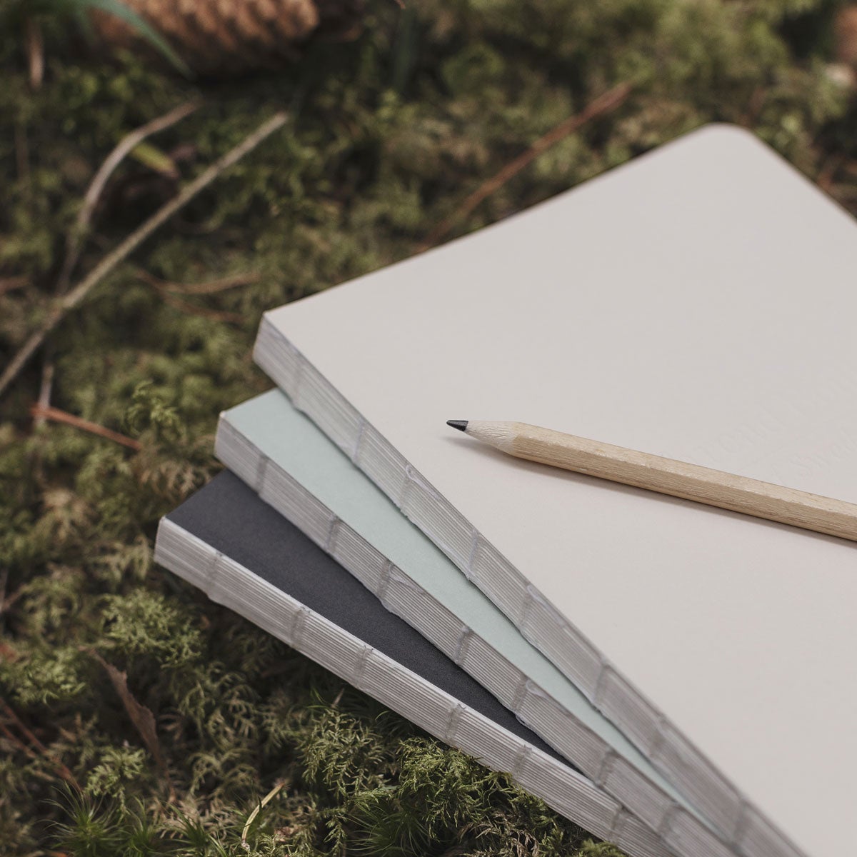 Notebook Thread Bound A5 Foggy Moss ulinjert
