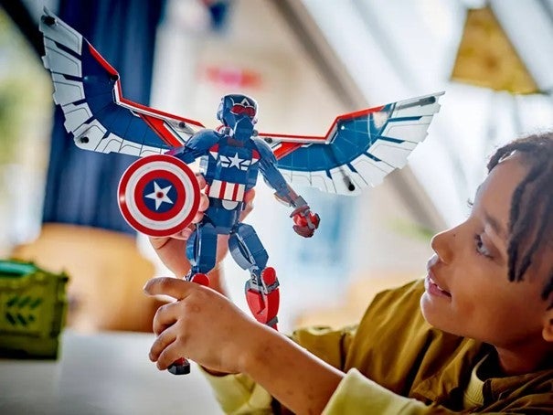 Lego Byggbar figur av nye Captain America 76296