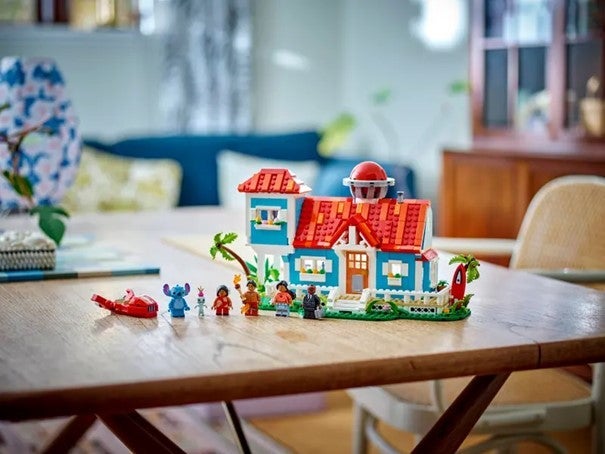Lego Strandhuset til Lilo og Stitch 43268