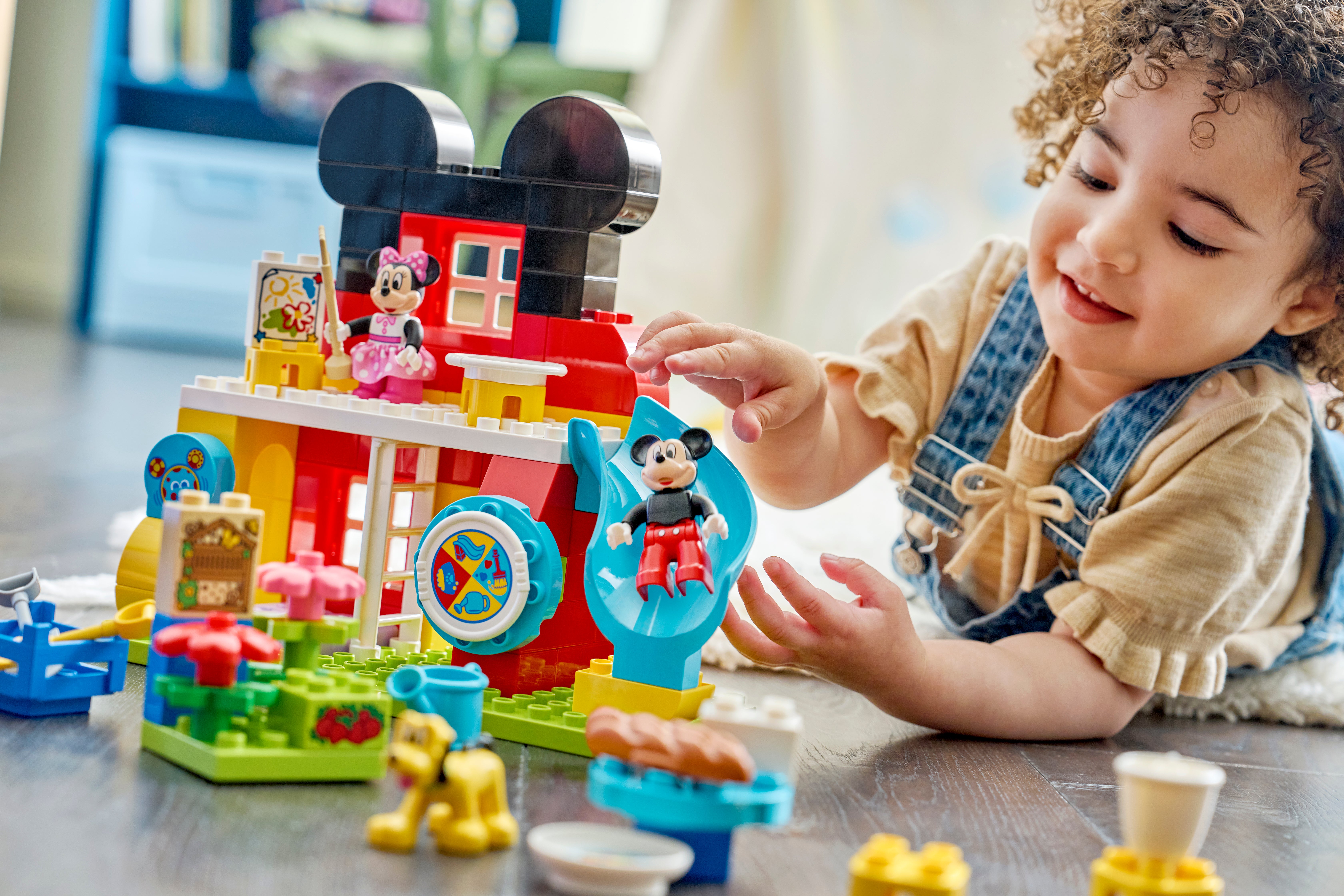Lego Mikkes Klubbhus med Minni og Pluto 10465