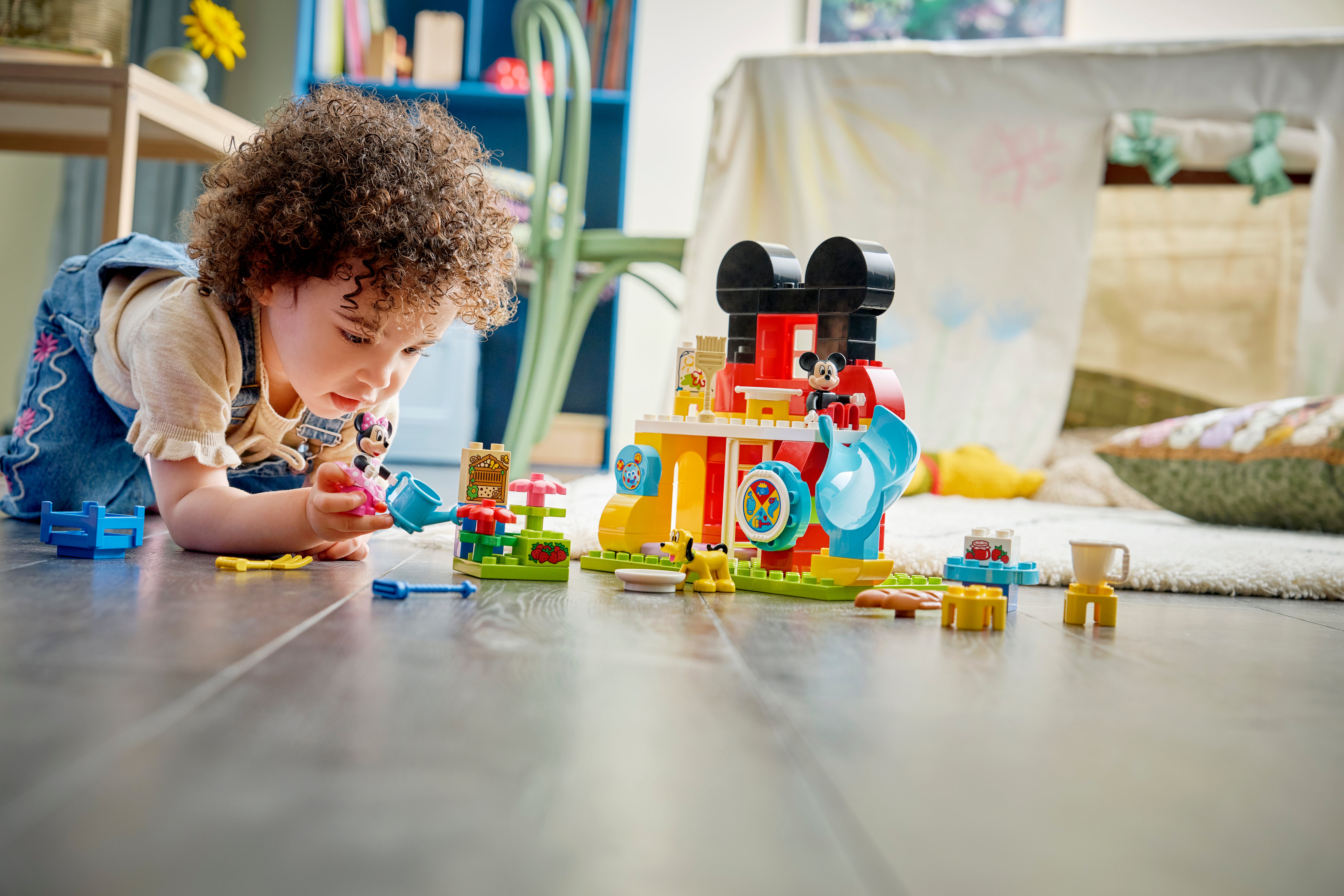 Lego Mikkes Klubbhus med Minni og Pluto 10465