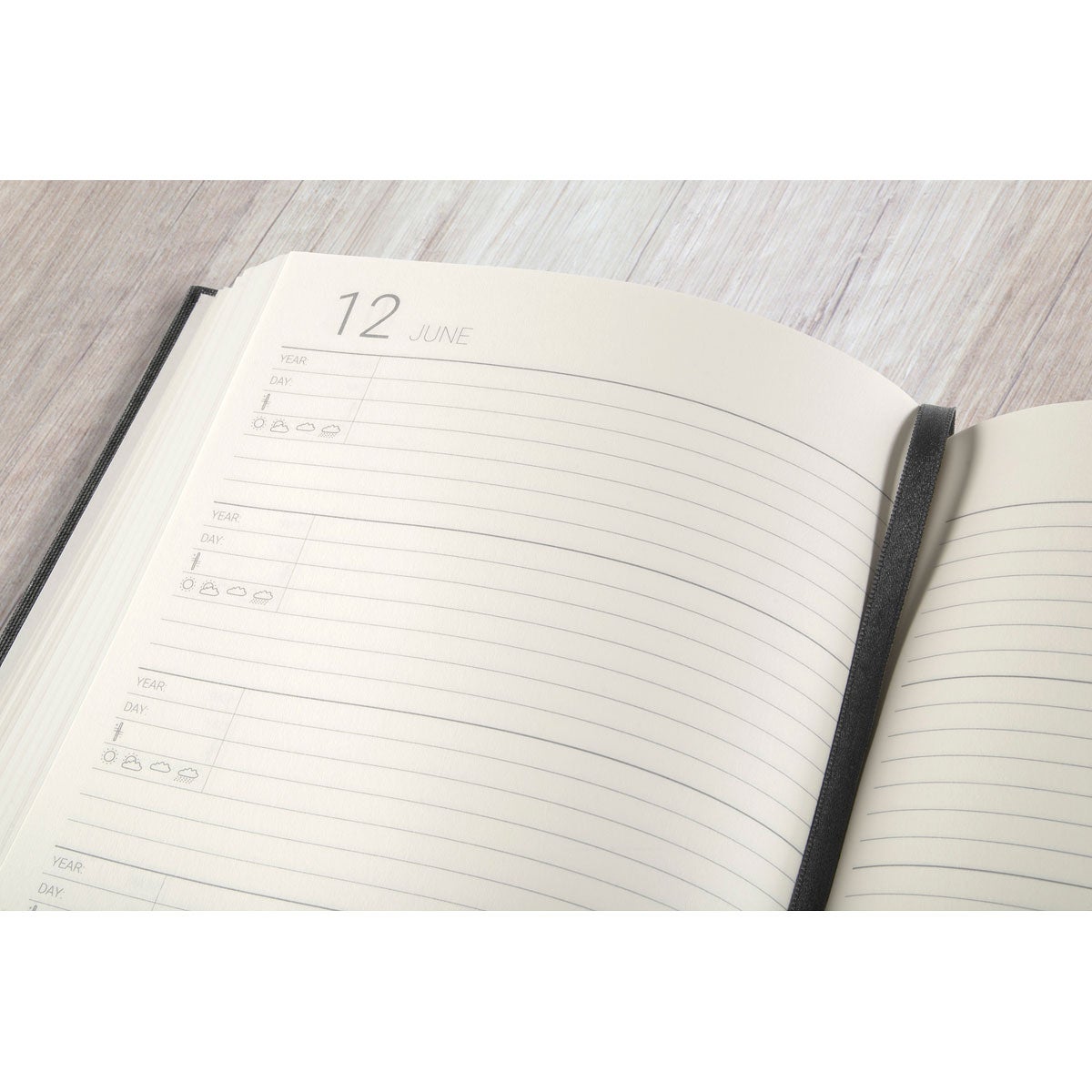 Dagbok Five Year Diary A5 Transparent black