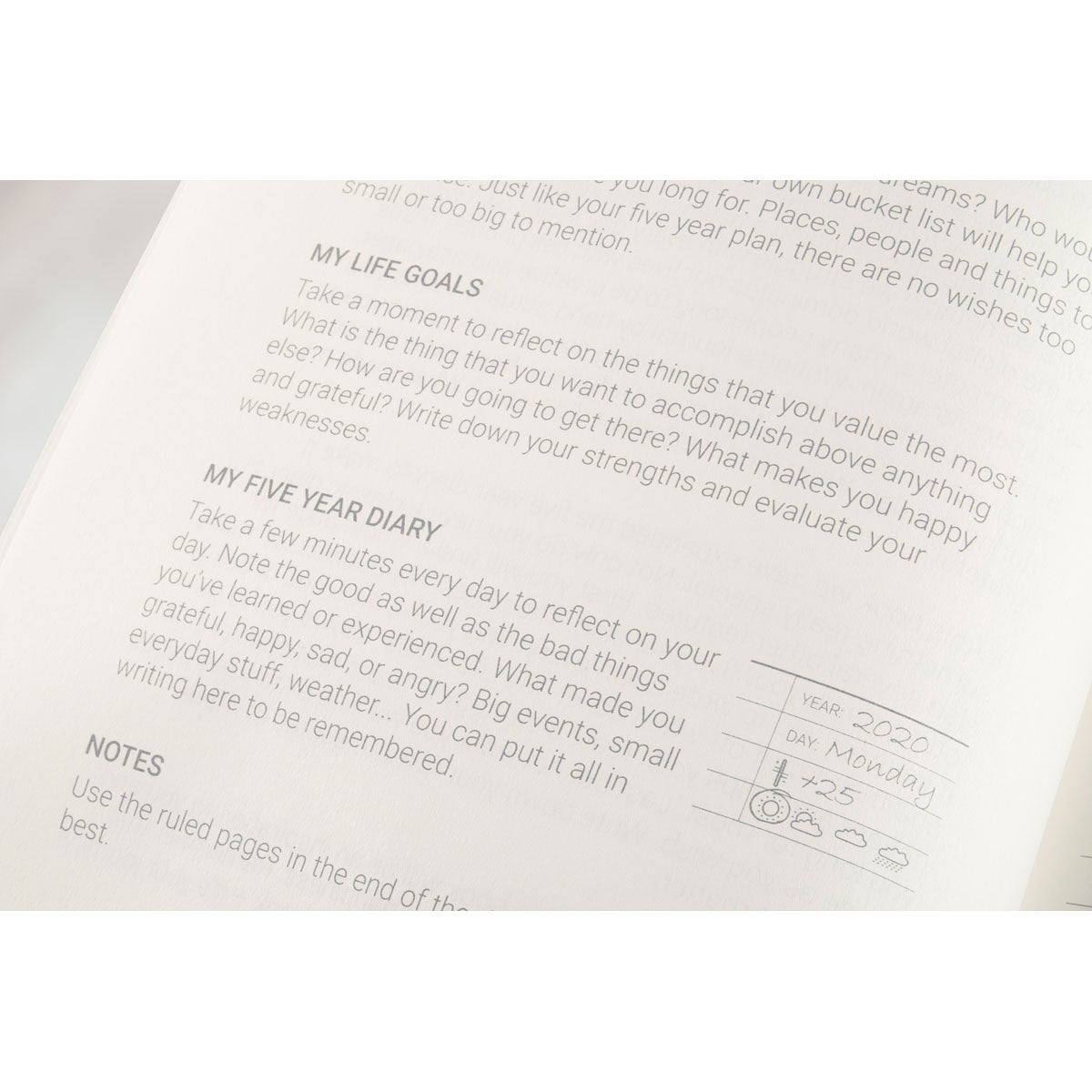Dagbok Five Year Diary A5 Red twist