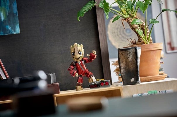 Lego Groot i Ravager-drakt 76341