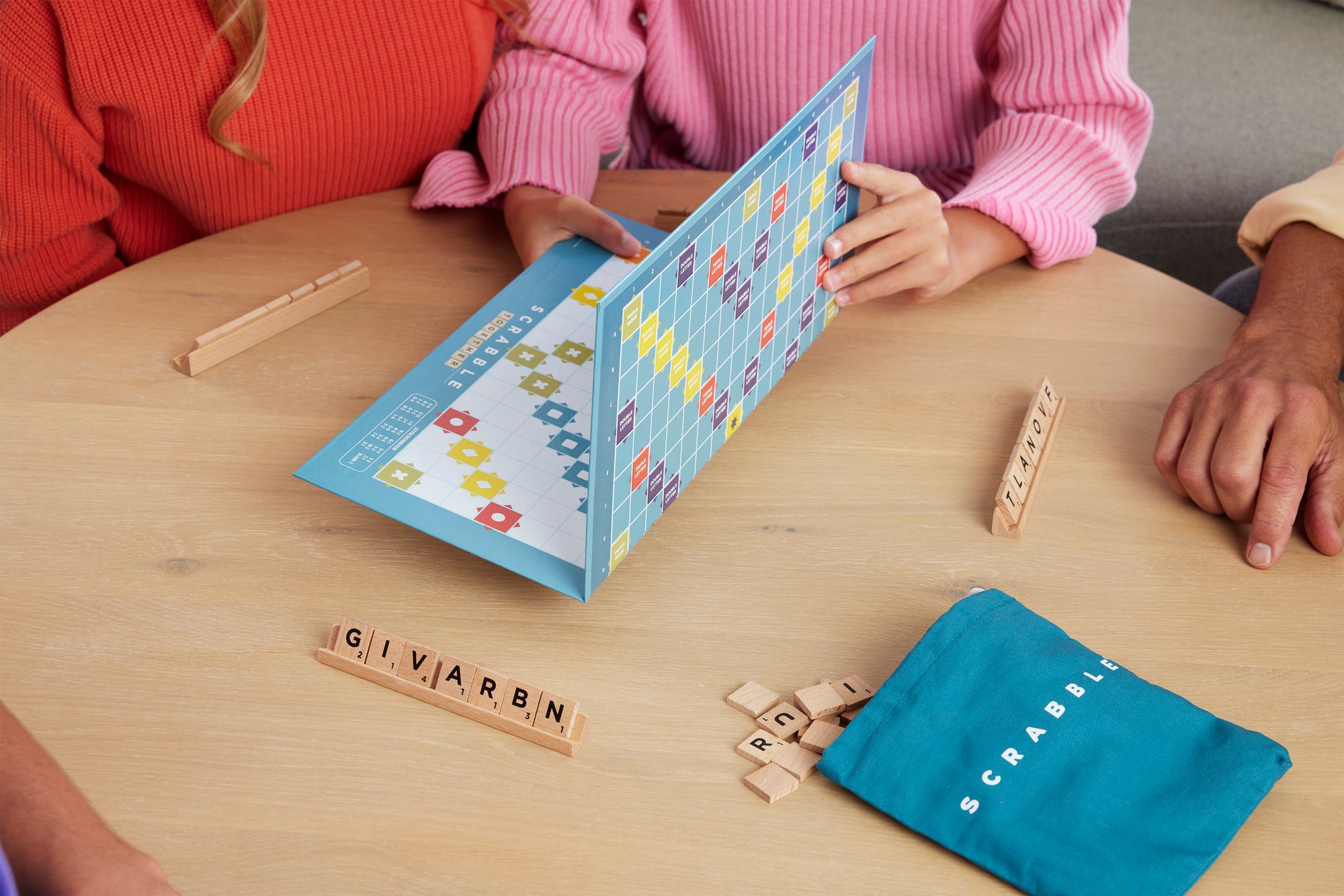 Spill Scrabble Wood Edition
