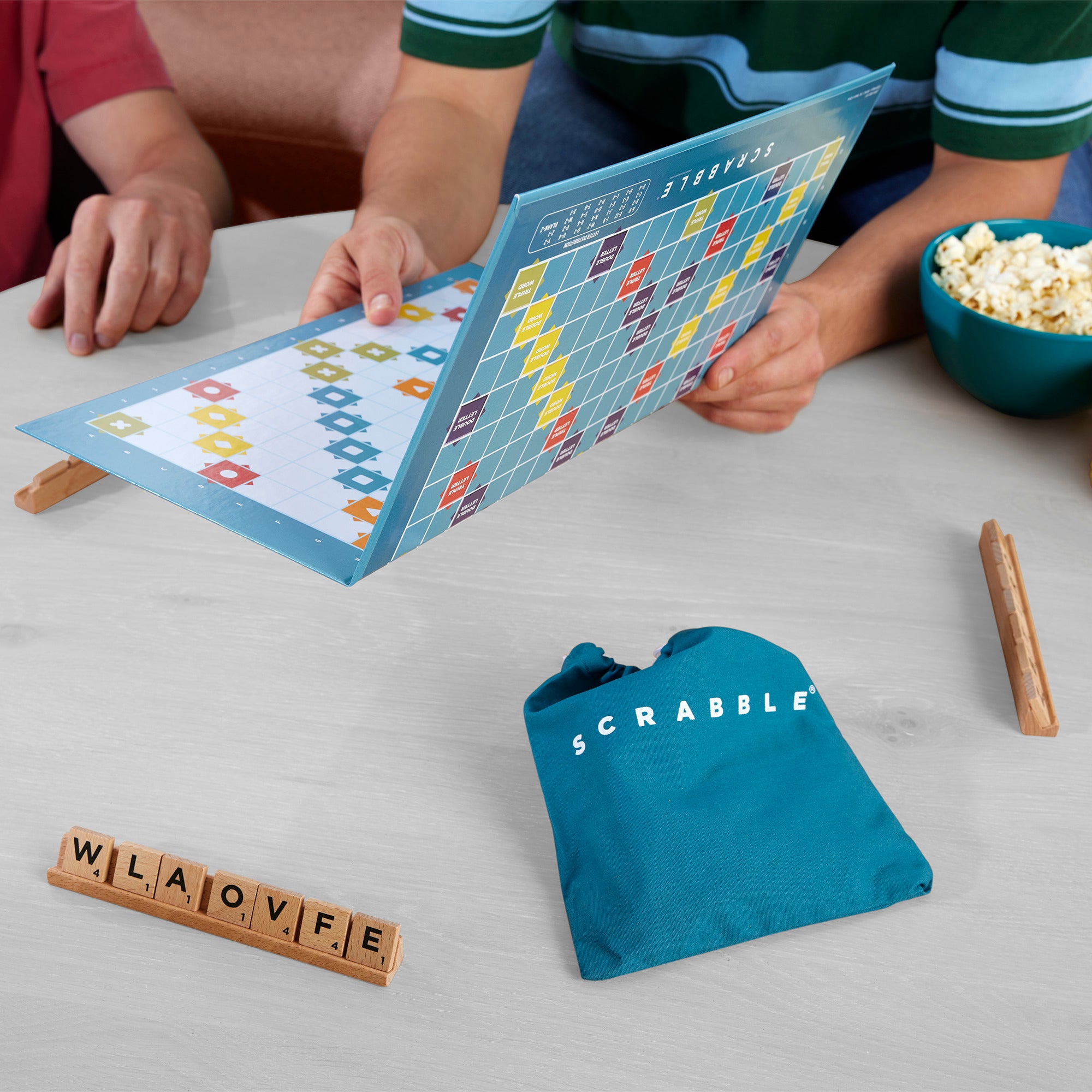 Spill Scrabble Wood Edition