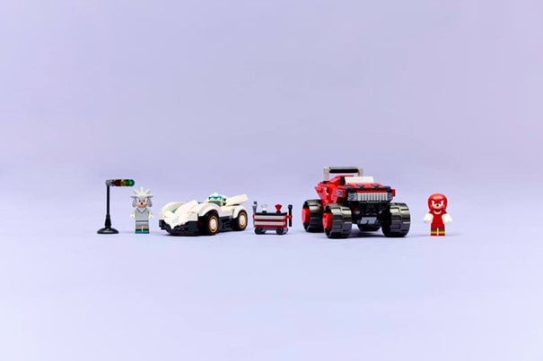 Lego Silvers bil mot Knuckles' monstertruck 77118