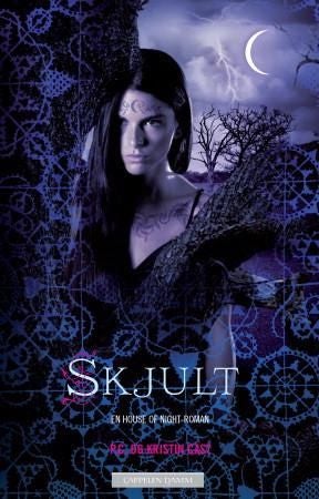 Skjult - en house of night-roman