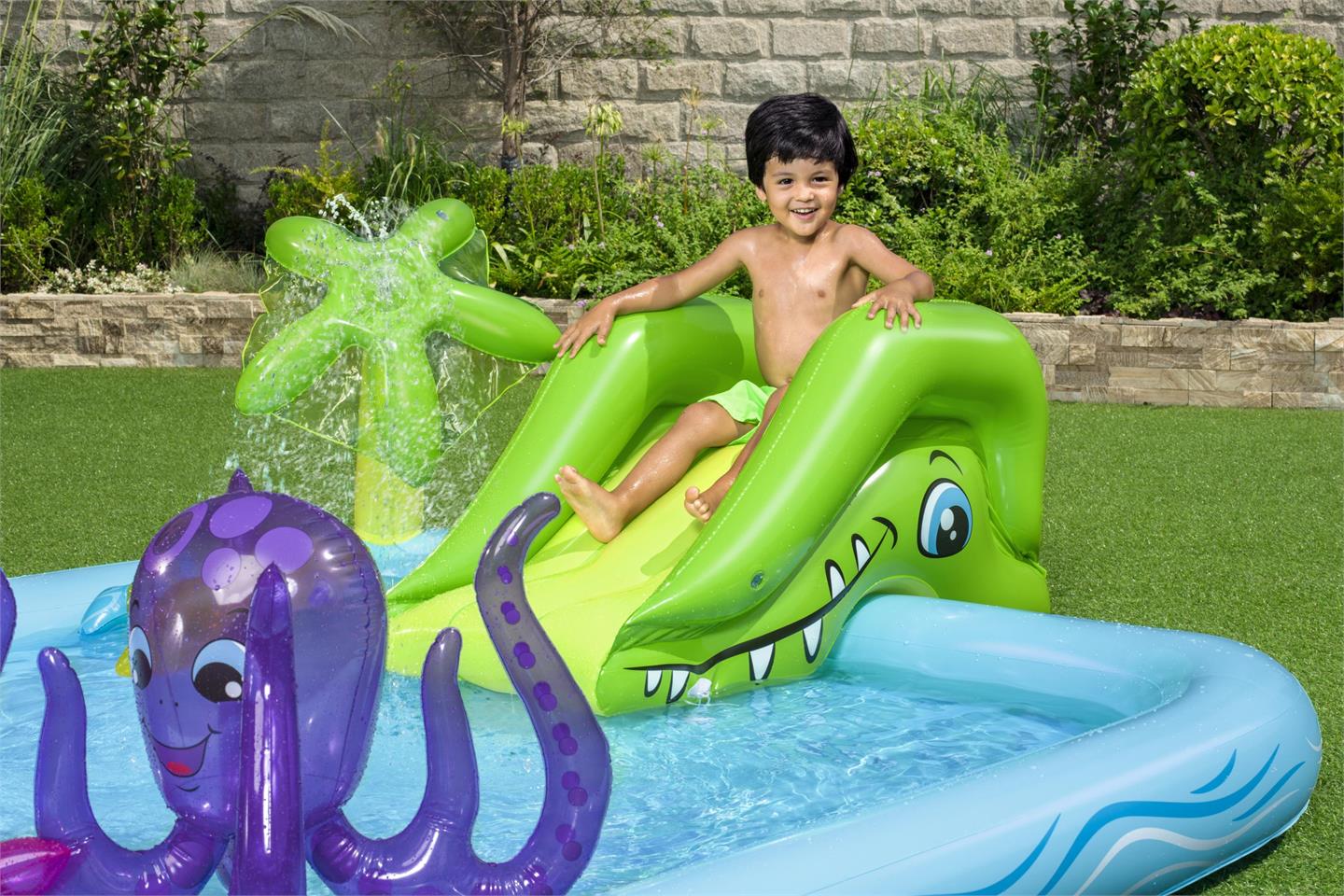 Basseng m/sklie og figurer 239x206x86cm Bestway