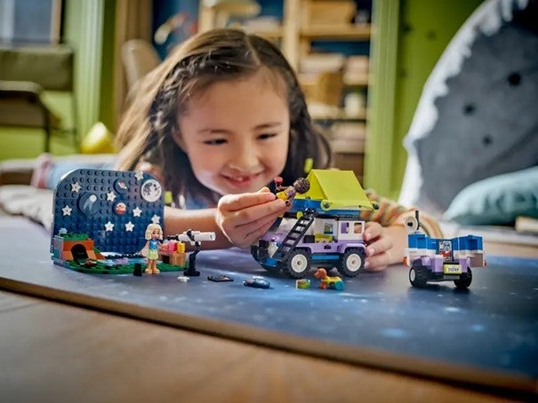 Lego Campingbil for stjernetittere 42603