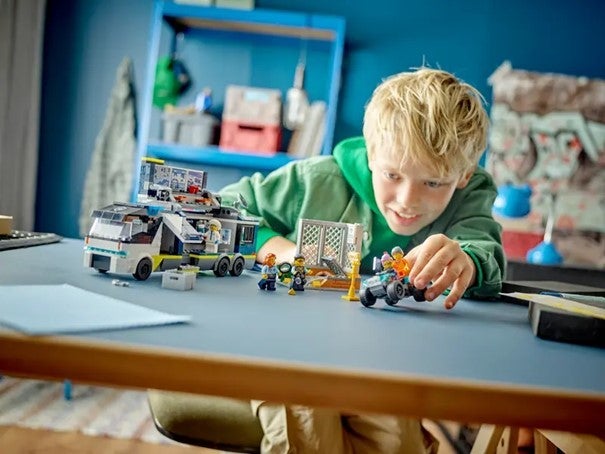 Lego Politiets mobile etterforskningslab 60418