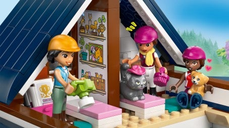 Lego Rideskole med stall 42688