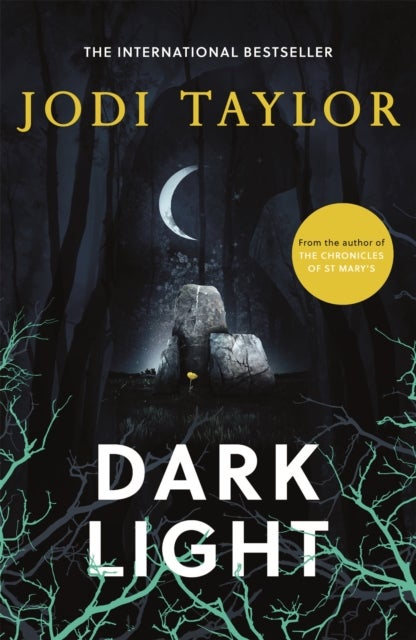 Dark Light - A twisting and captivating supernatural thriller (Elizabeth Cage, Book 2)