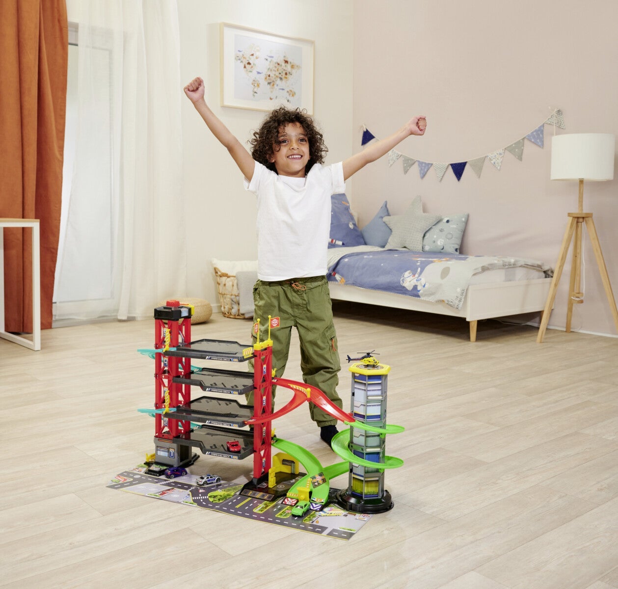 Majorette Parkeringshus med 4 biler