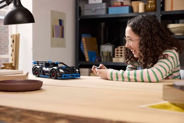 Lego Racerbilen Porsche GT4 e-Performance 42176