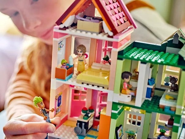 Lego Leiligheter & butikker i Heartlake City 42670