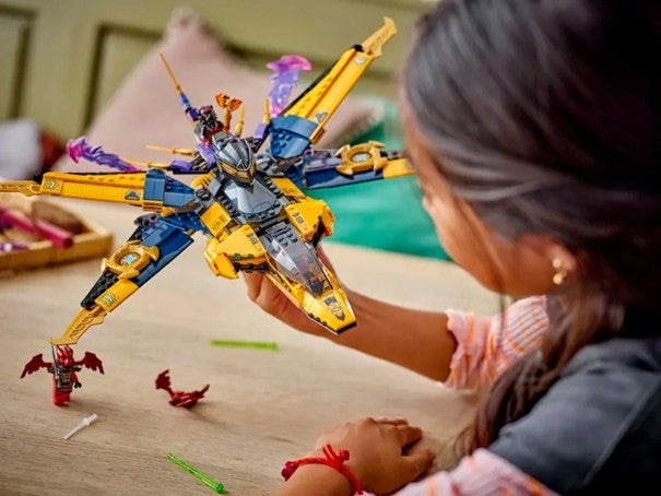 Lego Ras og Arins superraske stormjager 71833