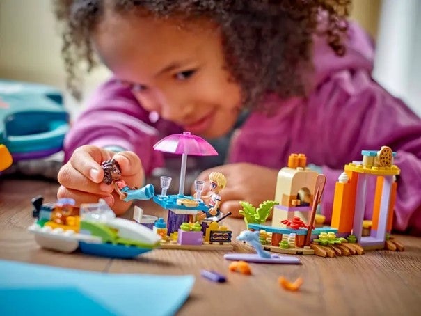 Lego Kreativ reise- og strandkoffert 42672
