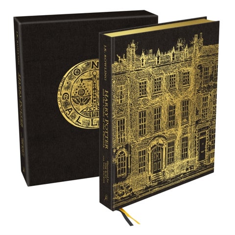 Harry Potter and the Order of the Phoenix - Deluxe Illustrated Slipcase Edition