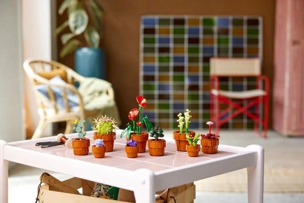 Lego Miniatyrplanter 10329