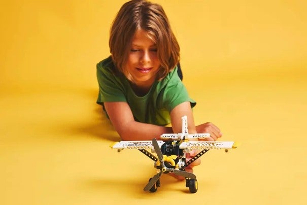 Lego Villmarksfly 42198