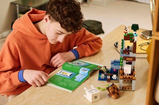 Lego Geiststasjon 21597