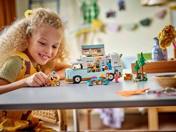 Lego Bobiltur med venner 42663