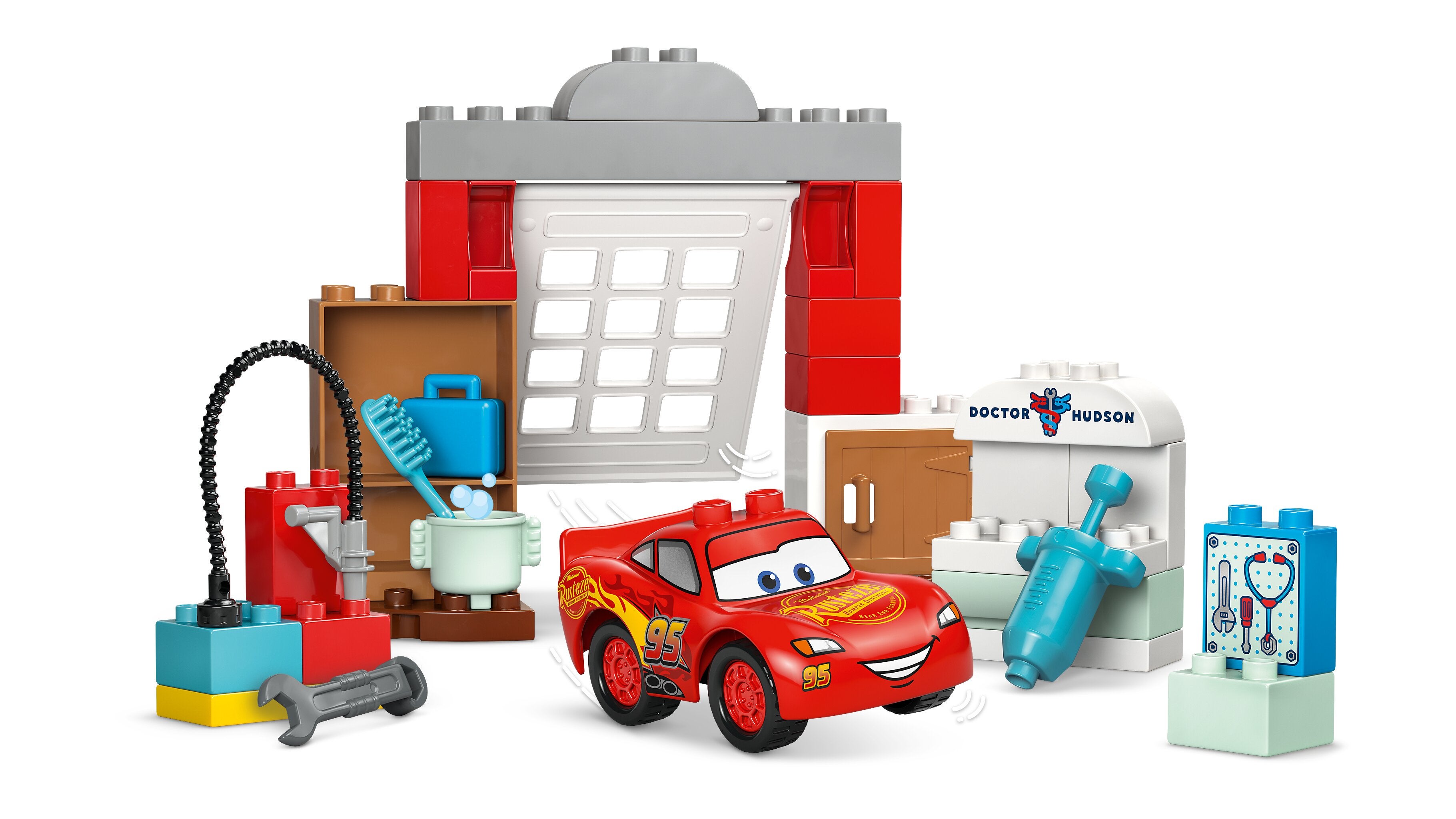 Lego McQueen besøker Docs verksted 10456