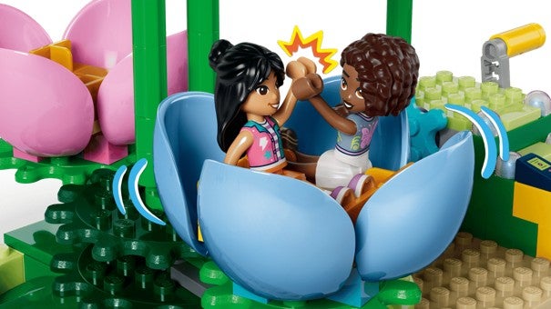 Lego Snurrende tekoppkarusell med blomstertema 42702
