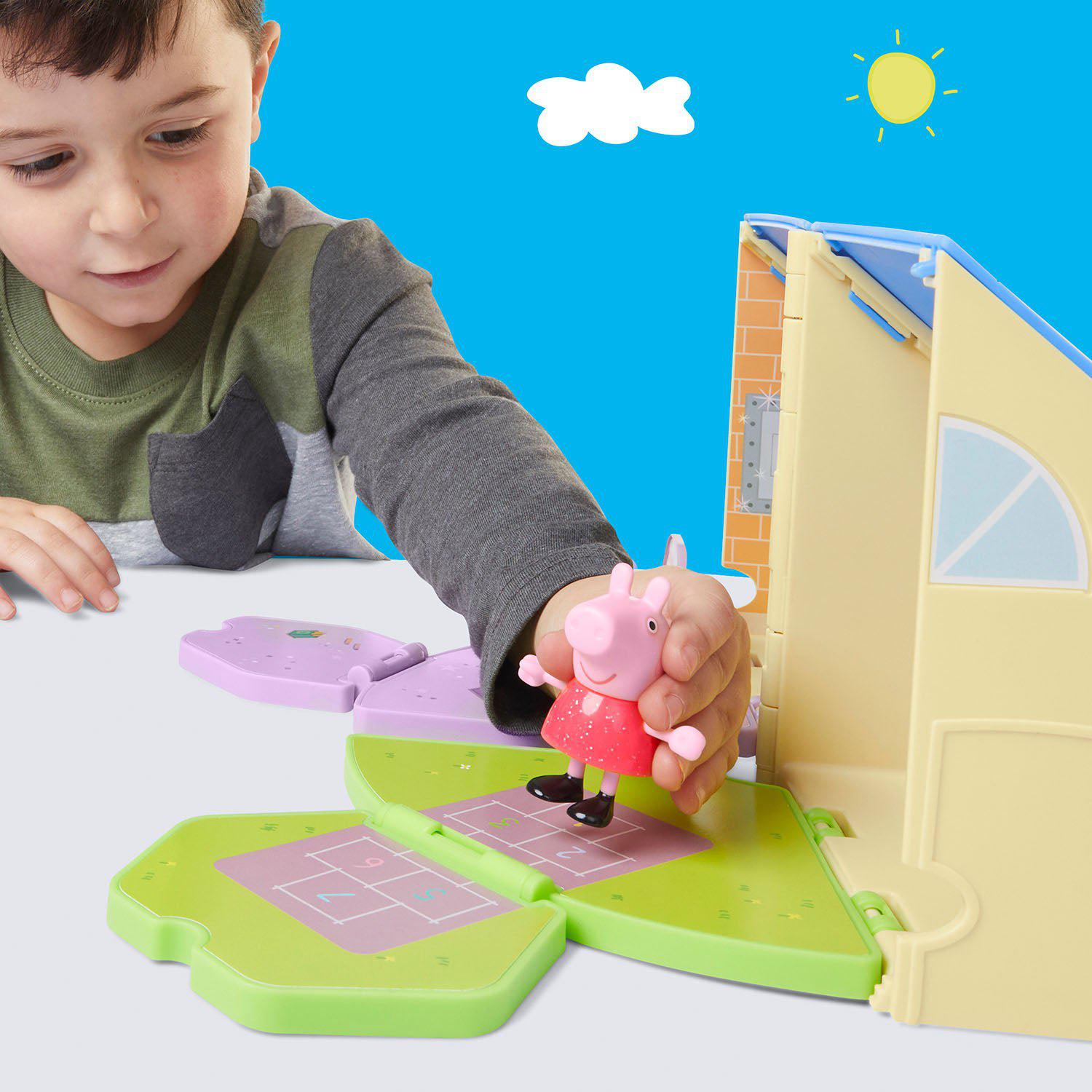 Peppa Pig 3 In Playset Pop-Open Playgroup