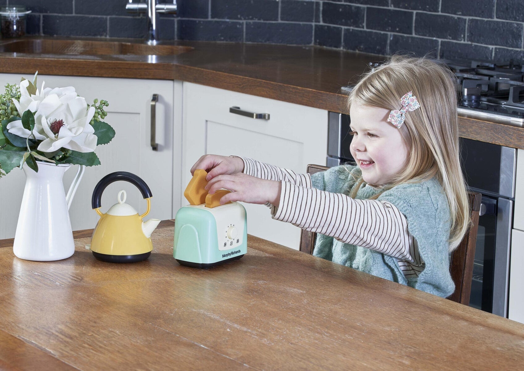 Morphy Richards Brødrister og Vannkoker Sett