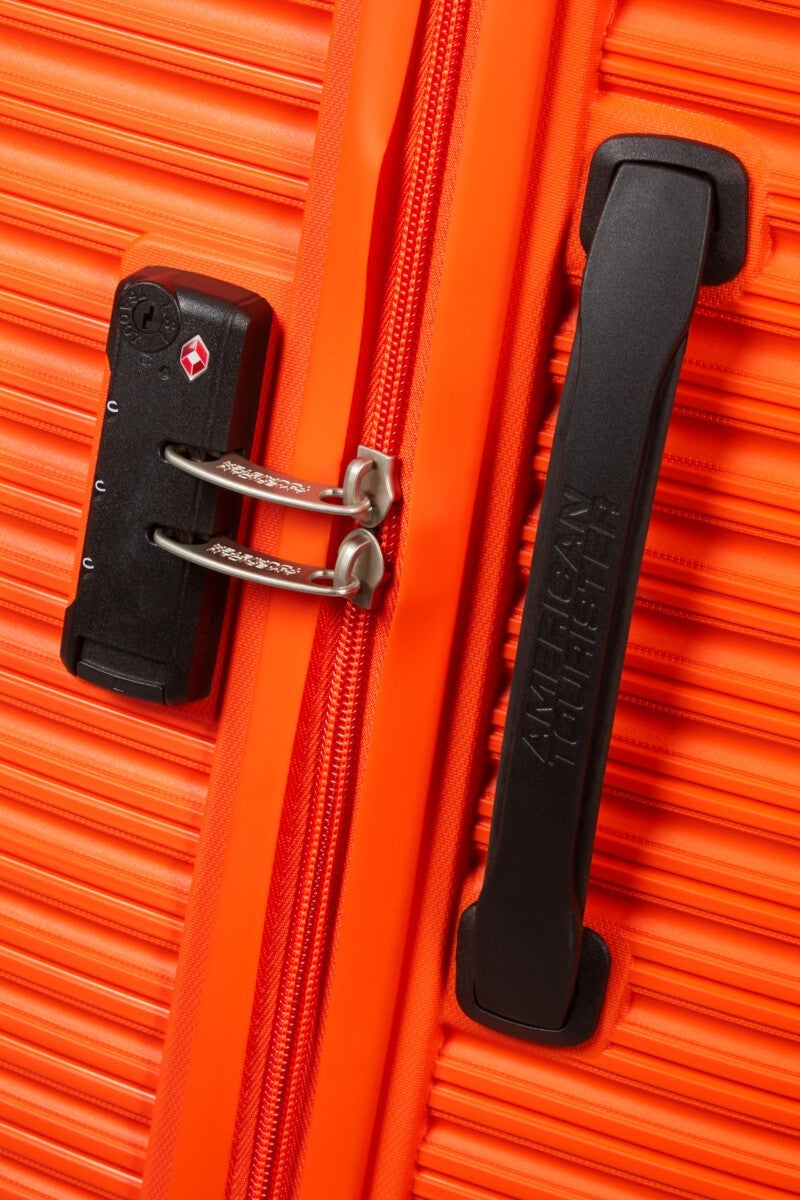 Koffert Liftoff 67cm Juicy orange