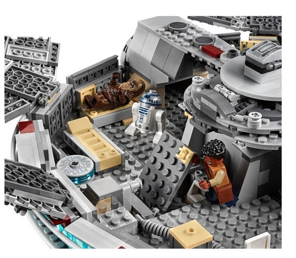 Lego Millennium Falcon 75257