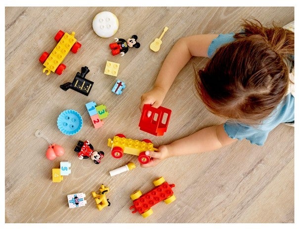 Lego Minni Og Mikkes bursdagstog 10941