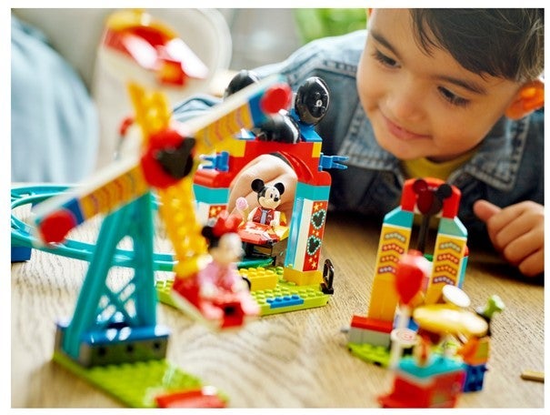 Lego Mikke, Minni og Langbein gøy på tivoli 10778