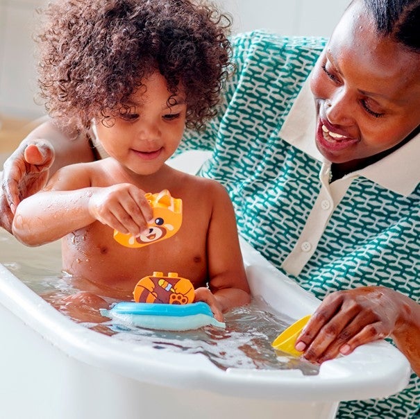Lego Moro på badet: Rød panda som flyter 10964