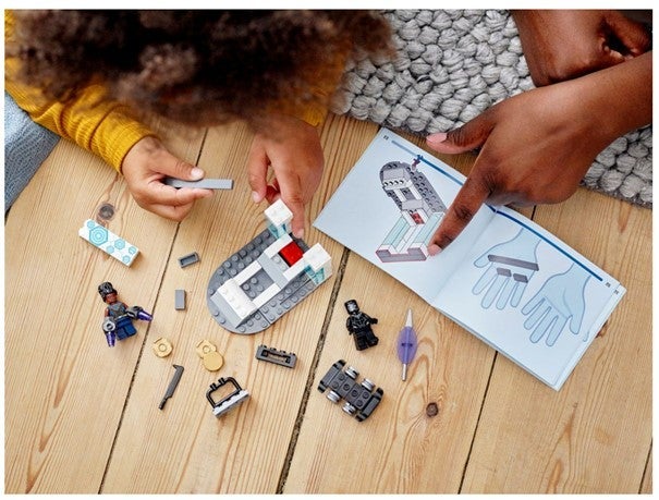 Lego Laboratoriet til Shuri 76212