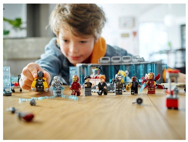 Lego Iron Mans våpenlager 76216