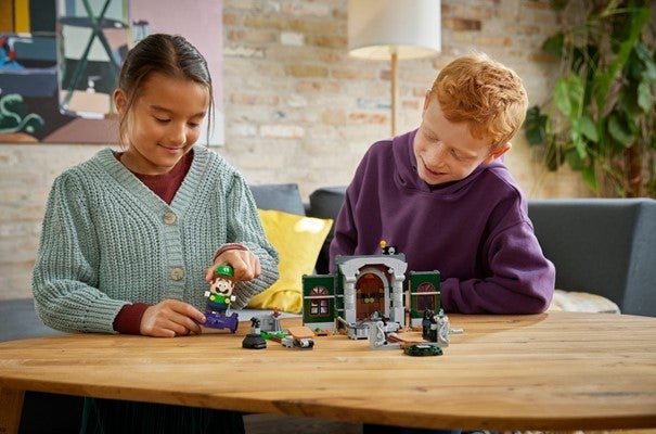 Lego Ekstrabanesett Luigis Mansion m/inngangsparti