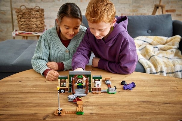 Lego Ekstrabanesett Luigis Mansion m/inngangsparti