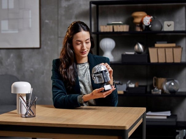 Lego Mandalorianerens hjelm 75328