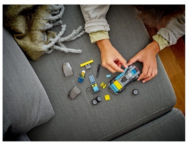 Lego Elektrisk racerbil 60383